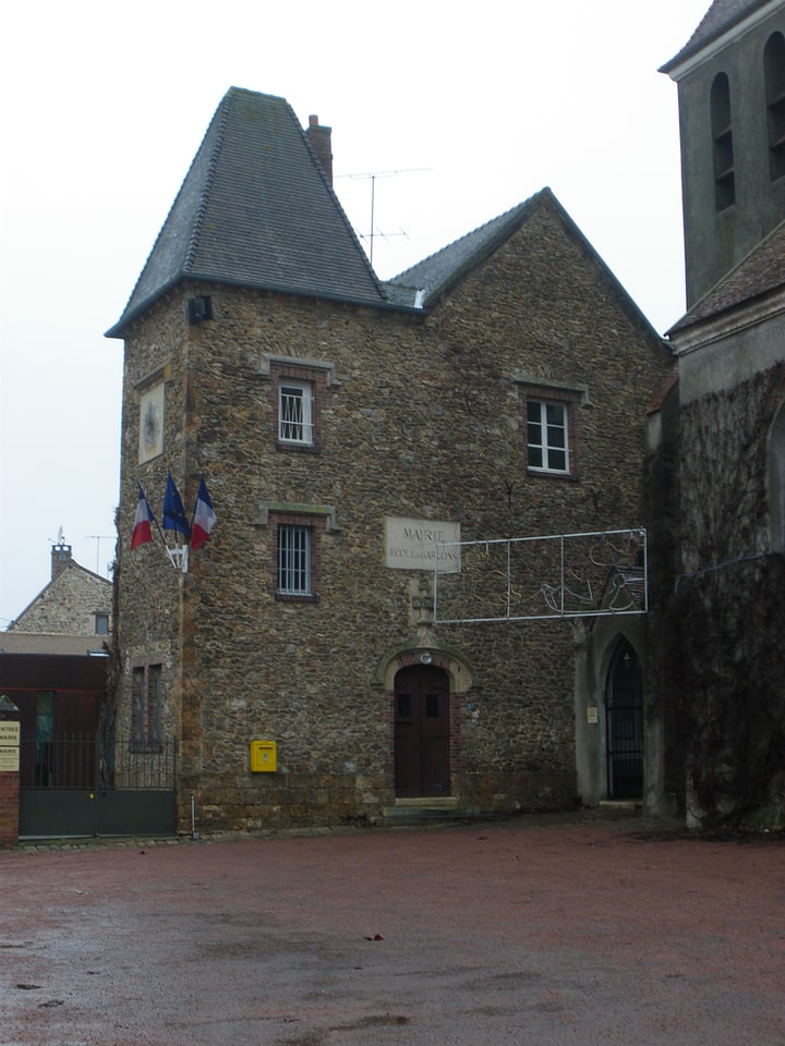 Fontenay-lès-Briis, Frankreich