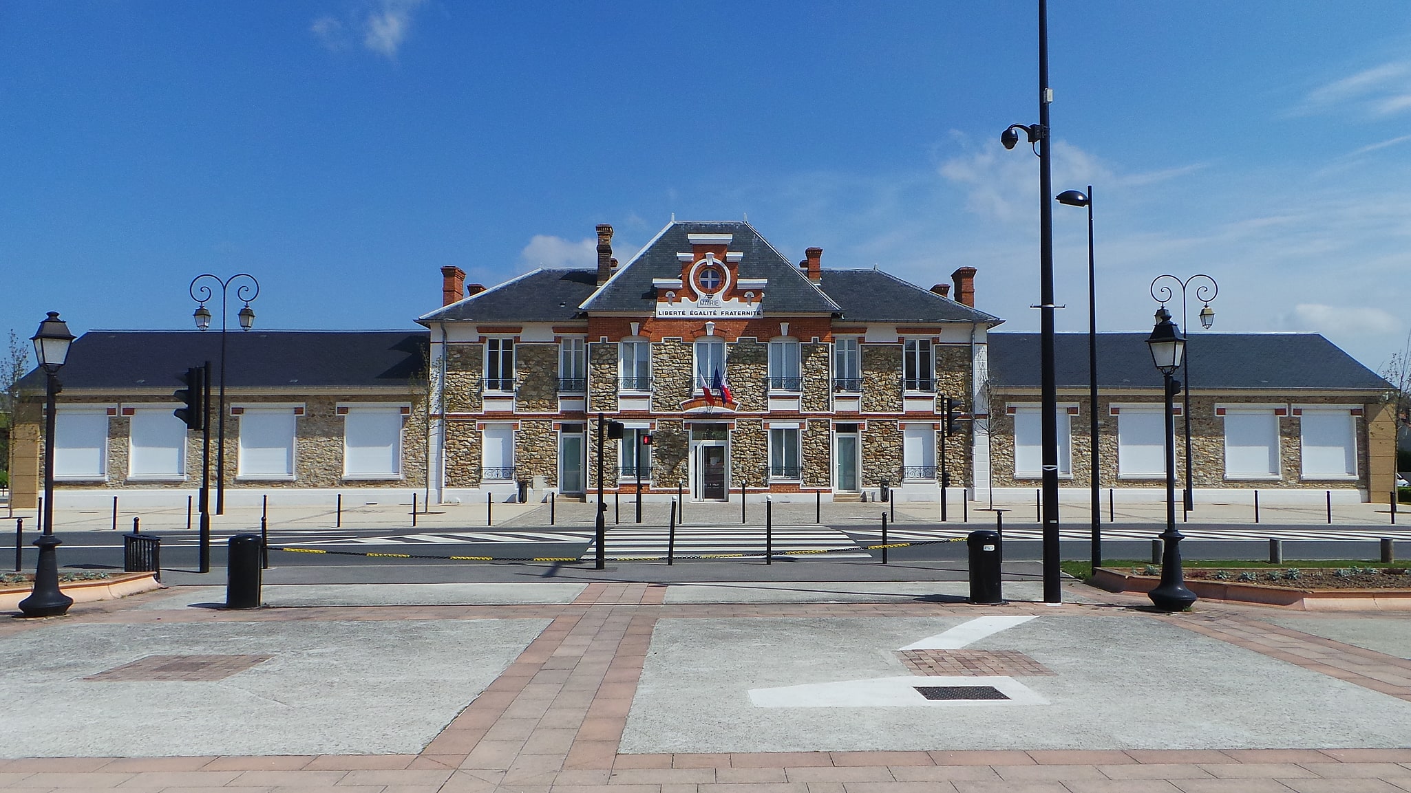 Le Coudray-Montceaux, Francia