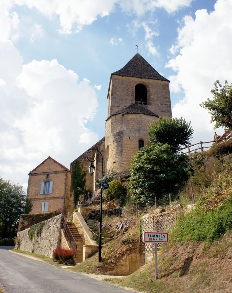 Tamniès, Francja