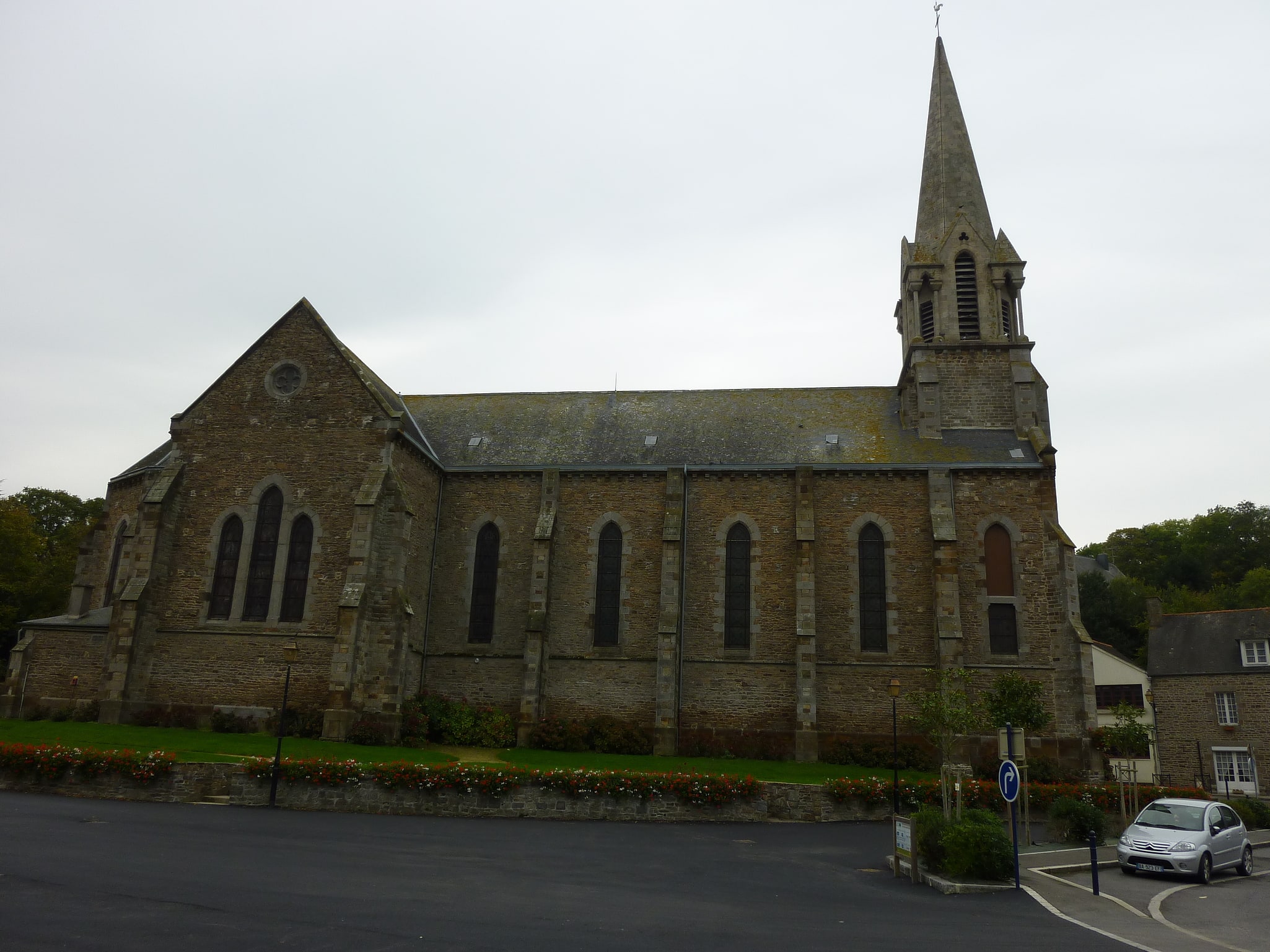 Saint-Broladre, Francja