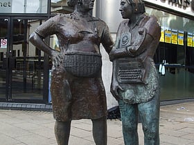 monument to the unknown woman worker belfast