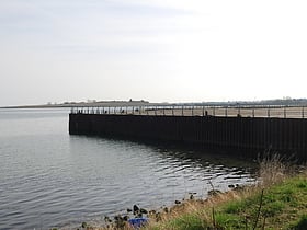 Riverside Country Park