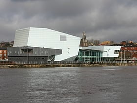 the riverfront newport