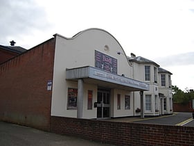 royal victoria hall tunbridge wells