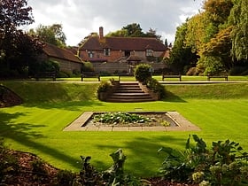 Manor Barn