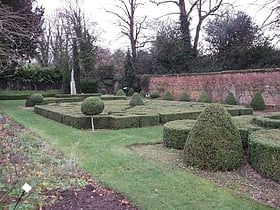 castle bromwich hall gardens birmingham