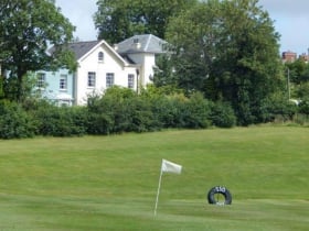 clifton hill golf driving range exeter