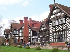 wightwick manor wolverhampton