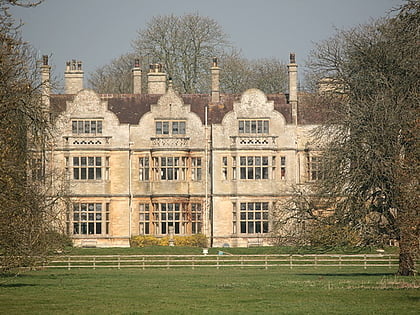 lechlade manor