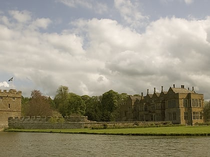 broughton castle banbury