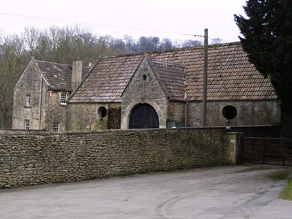 combe hay manor park wodny cotswold