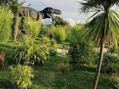 dinosaur escape adventure golf londyn