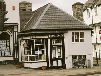 royal house machynlleth