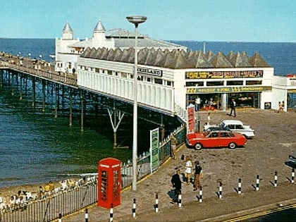 victoria pier colwyn bay