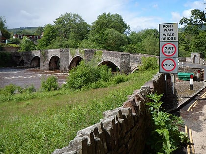 llangynidr bridge brecon beacons