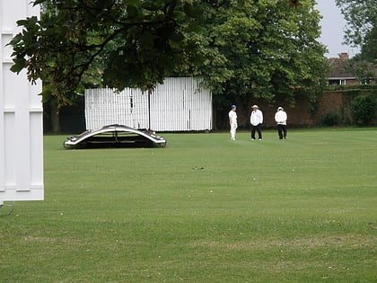 abbey lawn bourne