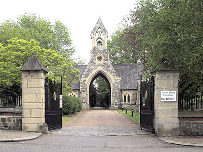 ealing and old brentford cemetery londres