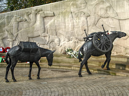 animals in war memorial londyn