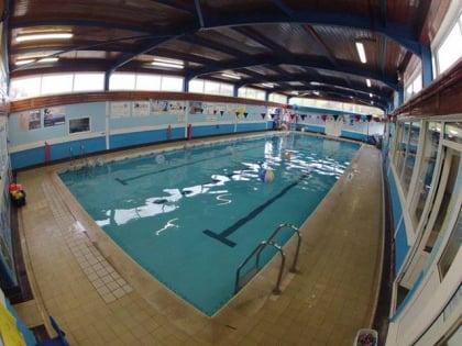 settle area swimming pool