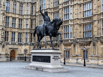 richard coeur de lion statue londyn