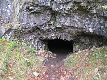 yordas cave yorkshire dales national park