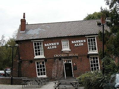 the crooked house dudley