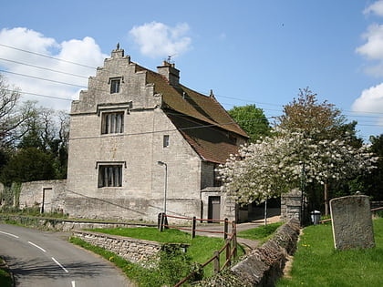 Ellys Manor House