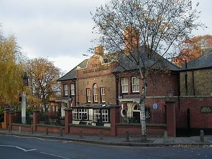 the old bull and bush londyn