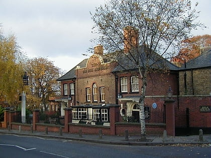 the old bull and bush londres