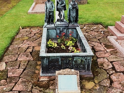 Monument to Hugh