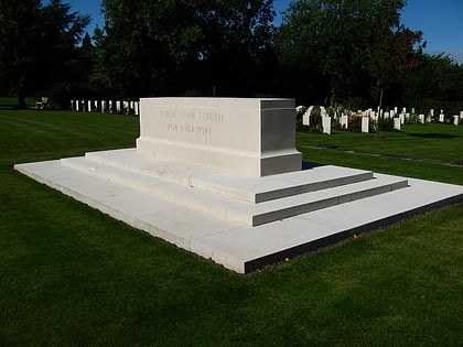 harrogate commonwealth war graves commission cemetery