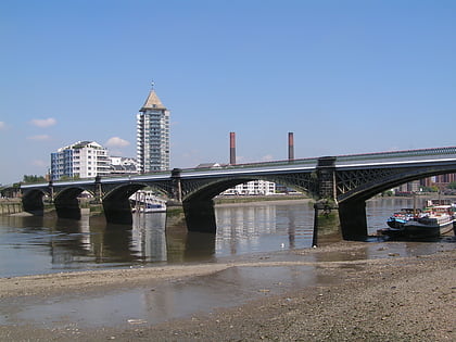 battersea railway bridge londyn