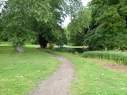 riverside walk hadleigh