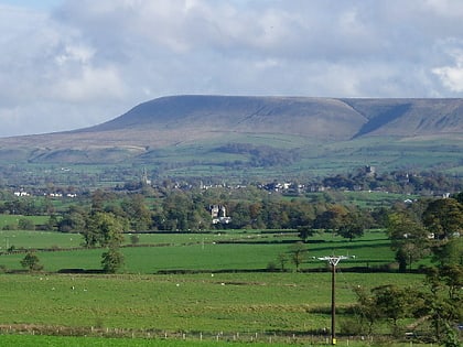 pendle hill clitheroe