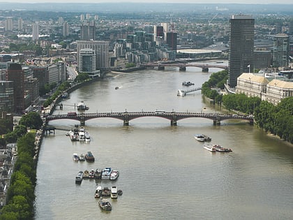 lambeth bridge london