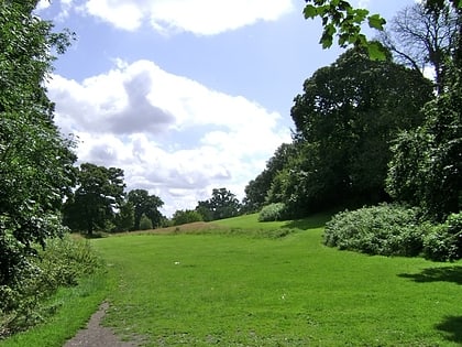 priory park warwick