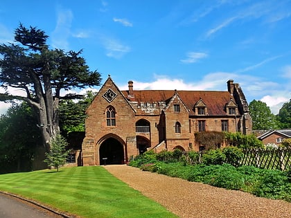 stoneleigh abbey gatehouse leek wootton