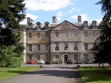 Leslie House