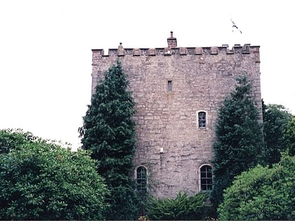 closeburn castle