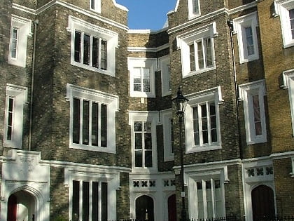 lonsdale square london