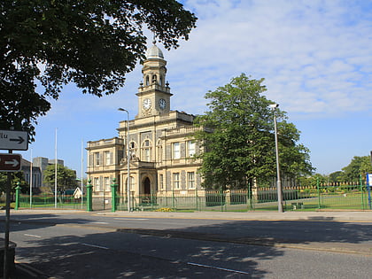 llanelli town hall