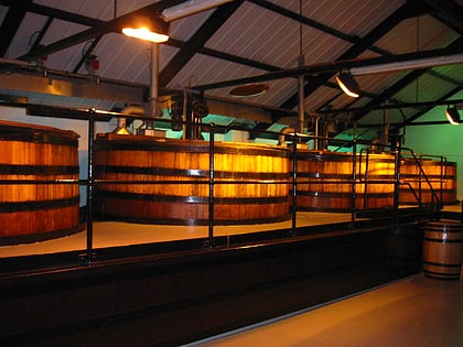 auchentoshan distillery glasgow