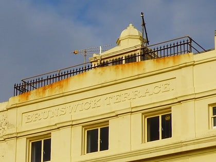 Roof-top synagogue