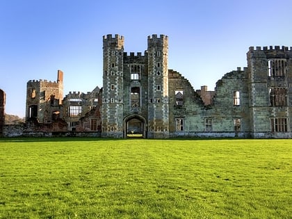 cowdray castle midhurst