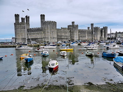 castles and town walls of king edward in gwynedd caernarfon