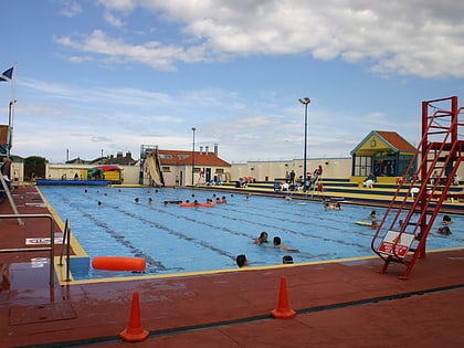 stonehaven open air swimming pool