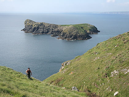 mullion island cornwall area of outstanding natural beauty