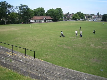 wardown park luton