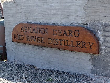 abhainn dearg distillery lewis and harris