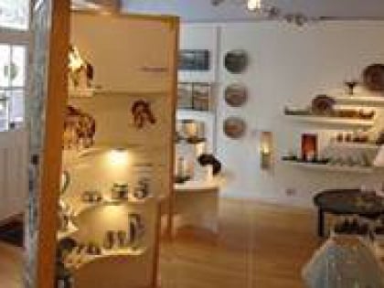 ceramics at 1611 gallery alston